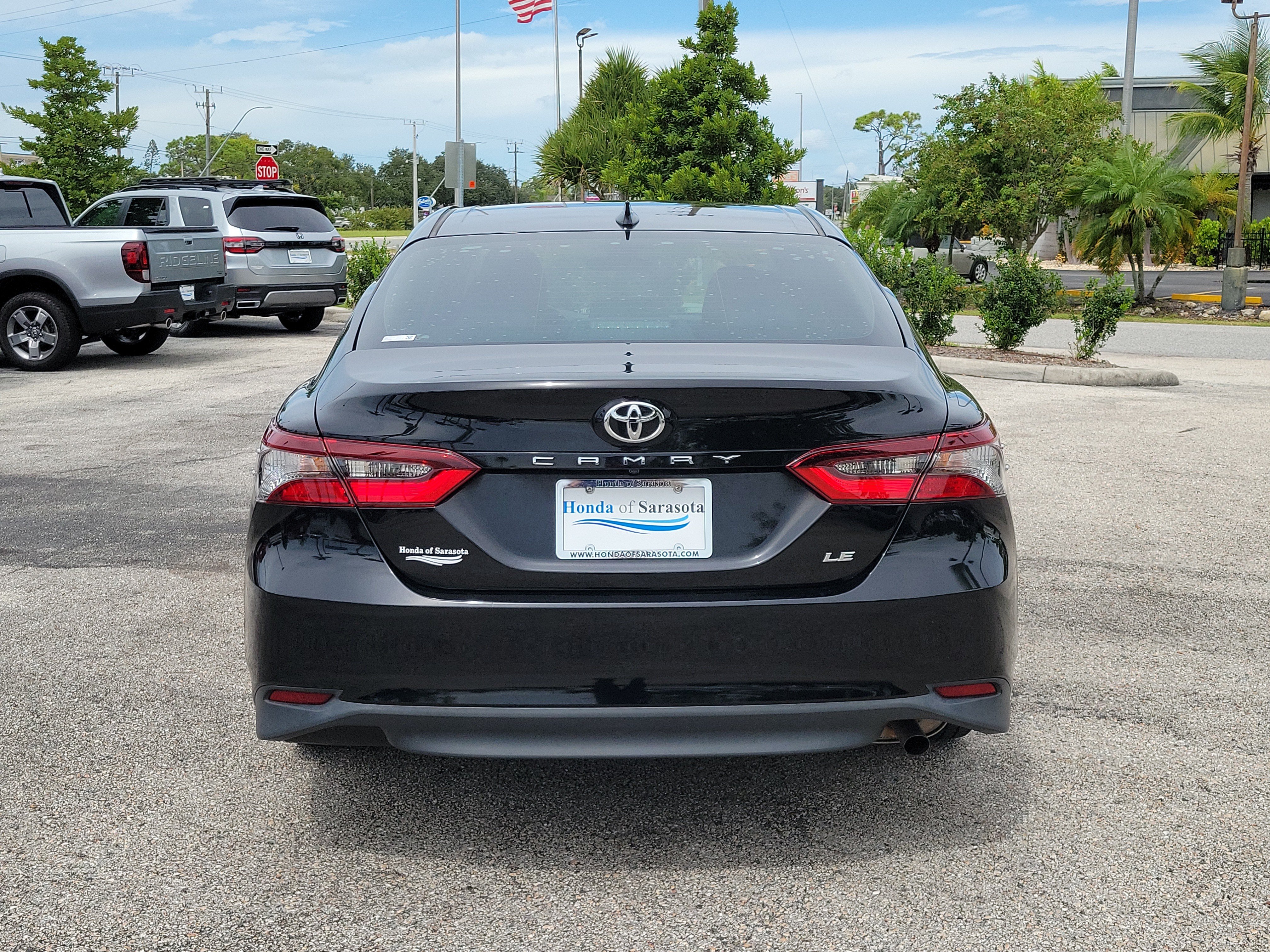Used 2023 Toyota Camry LE FWD image 6