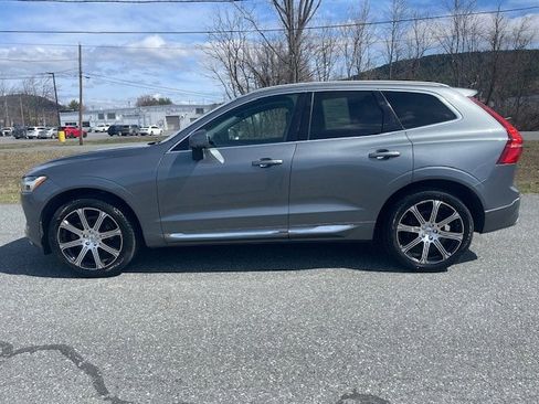 Used 2020 Volvo XC60 T5 Inscription w/ Protection Package image 2