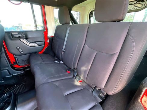 Used 2014 Jeep Wrangler Unlimited Sport w/ Connectivity Group image 19