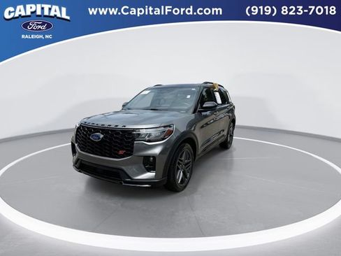 Certified 2025 Ford Explorer ST w/ Sun And Sound Package AWD/4WD image 4
