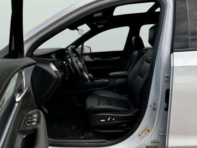 Used 2024 Cadillac XT6 Sport w/ Technology Package AWD/4WD image 20
