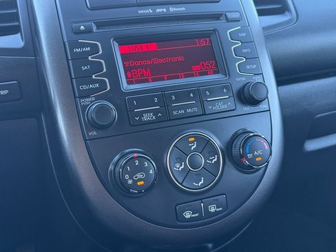 Used 2013 Kia Soul + w/ Eco Pkg image 17