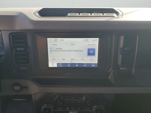 Used 2022 Ford Bronco Black Diamond image 38