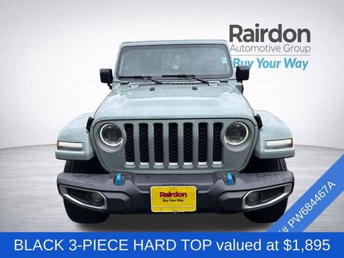 Used 2023 Jeep Wrangler Unlimited Sahara AWD/4WD image 2