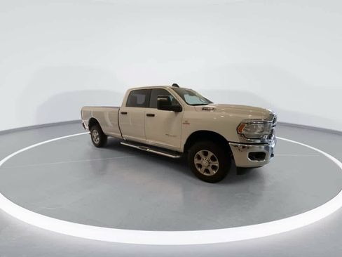 Used 2024 RAM 2500 Big Horn AWD/4WD image 2