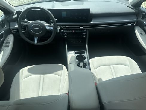 Used 2025 Hyundai Sonata SEL FWD image 22