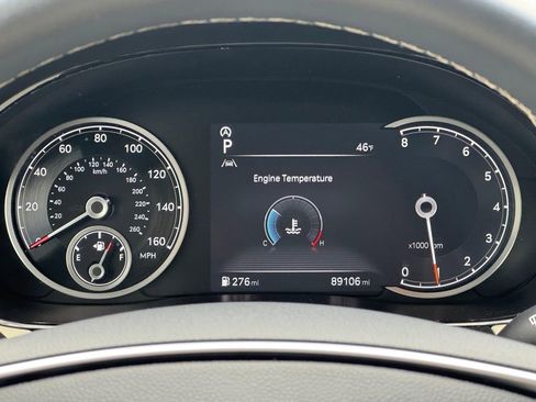 Used 2022 Genesis GV70 2.5T w/ Advanced Package image 17