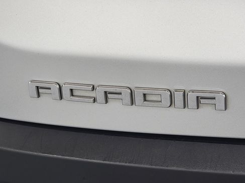 Used 2019 GMC Acadia SLT AWD/4WD image 10