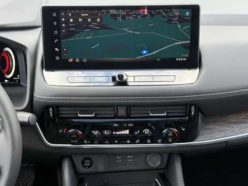 New 2026 Nissan Rogue Platinum AWD/4WD image 18