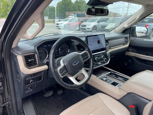 Used 2024 Ford Expedition Max Limited RWD image 11