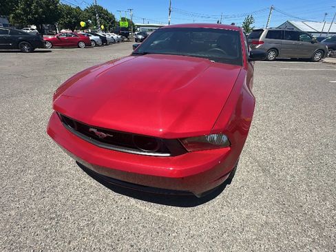 Used 2010 Ford Mustang GT image 7