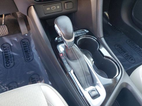 Used 2021 Buick Encore GX Select w/ Sport Touring Package image 27