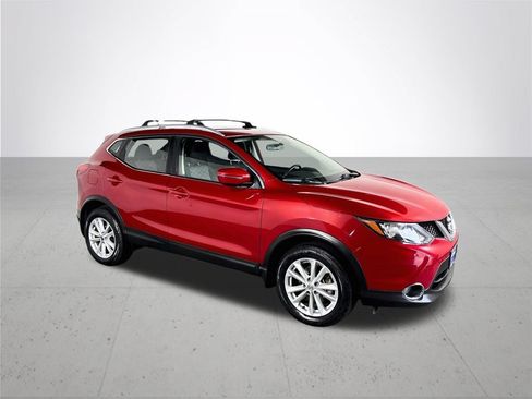 Used 2017 Nissan Rogue Sport SV w/ SV All-Weather Package AWD/4WD image 4