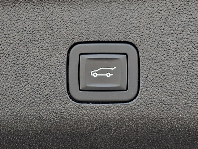 Used 2025 Chevrolet Suburban Premier AWD/4WD image 31
