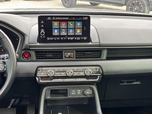 Used 2023 Honda Pilot Touring image 16