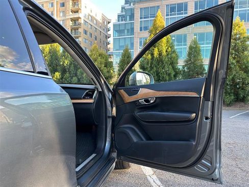 Used 2018 Volvo XC90 T6 Inscription w/ Convenience Package image 15