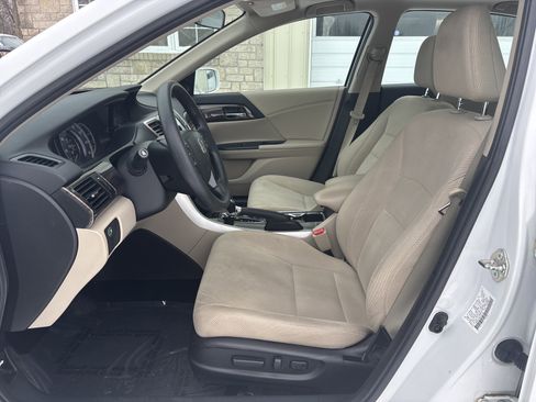 Used 2016 Honda Accord EX image 15