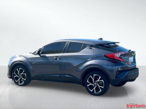 Certified 2021 Toyota C-HR XLE FWD image 5
