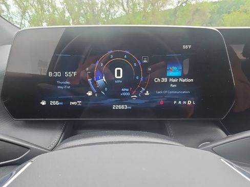 Used 2025 Chevrolet Equinox LT AWD/4WD image 19