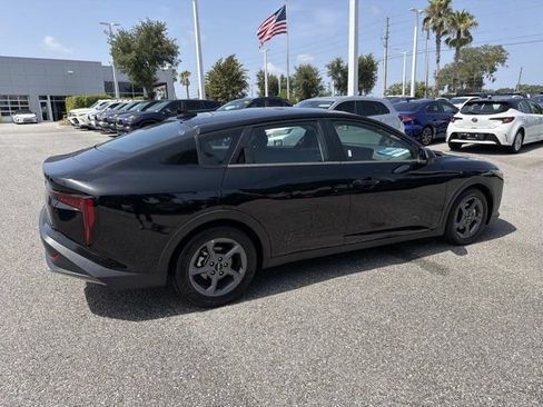Used 2025 Kia K4 FWD image 2