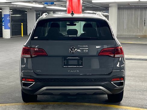 Used 2022 Volkswagen Taos SEL w/ Panoramic Sunroof Package FWD image 34