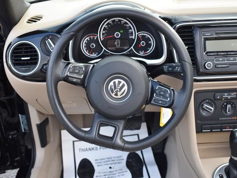 Used 2014 Volkswagen Beetle 1.8T FWD image 34