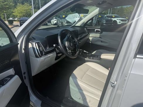Certified 2025 Kia Sorento S w/ Panoramic Sunroof Package FWD image 3