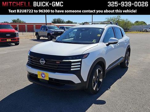 Used 2025 Nissan Kicks SR image 1