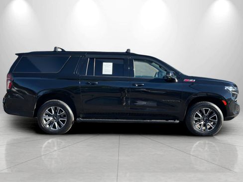 Used 2021 Chevrolet Suburban Z71 w/ Z71 Signature Package AWD/4WD image 8
