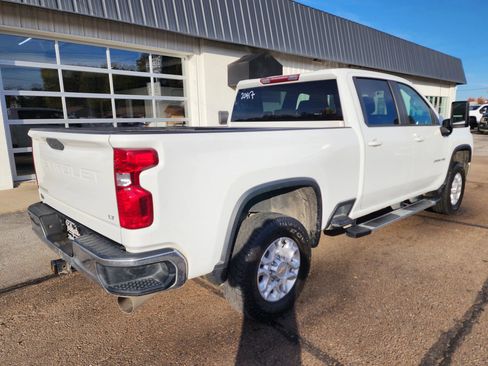 Used 2022 Chevrolet Silverado 2500 LT w/ Convenience Package image 8