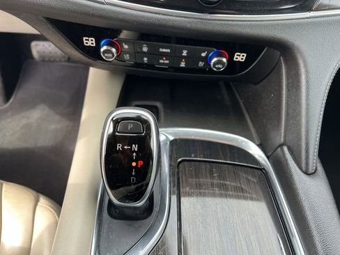 Used 2018 Buick Enclave Premium w/ Trailering Package AWD/4WD image 22