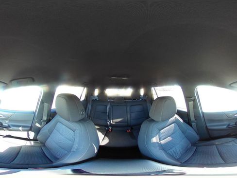 Used 2025 Chevrolet Equinox LT image 42