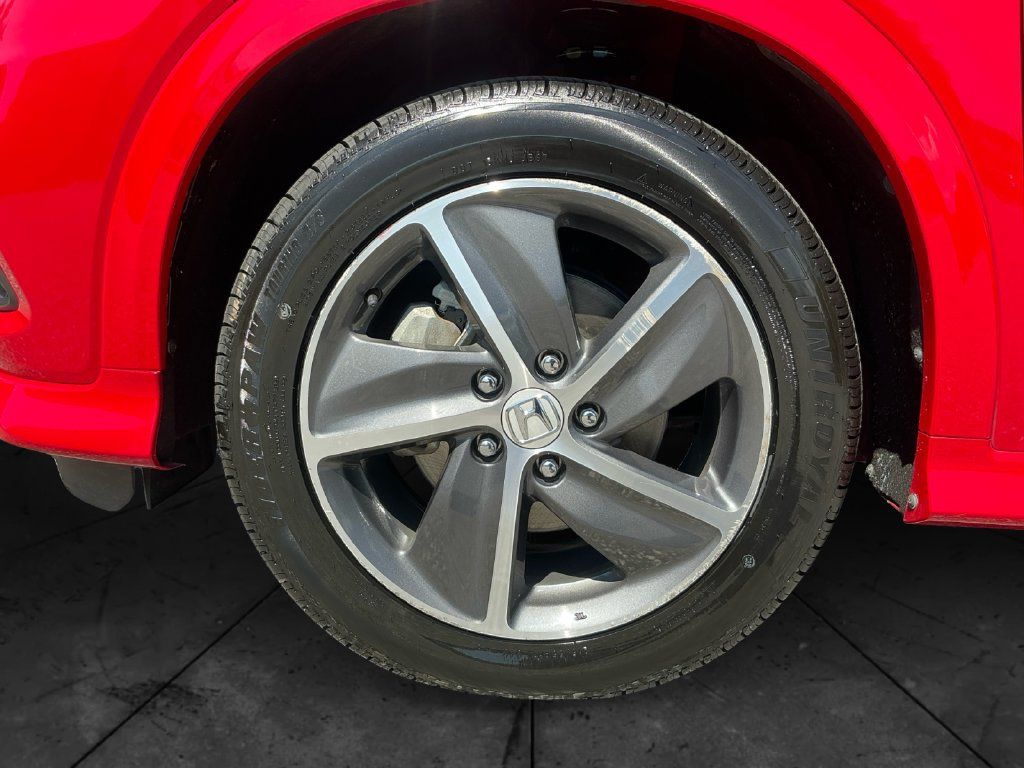 Used 2019 Honda HR-V Touring image 15
