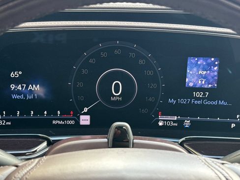 Certified 2022 Cadillac Escalade ESV Sport Platinum AWD/4WD image 33