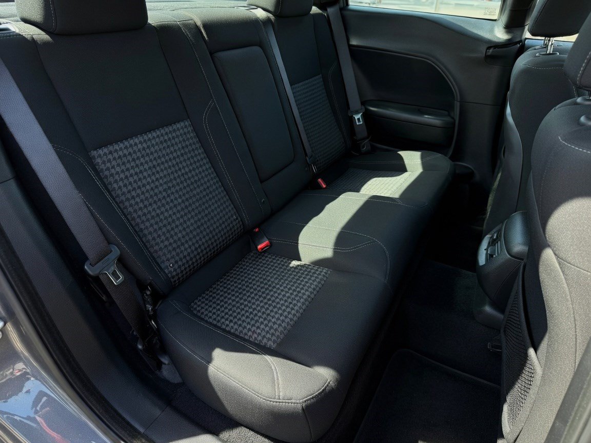 Used 2018 Dodge Challenger R/T w/ Driver Convenience Group RWD image 13