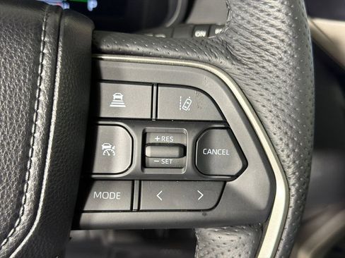 Used 2026 Toyota Sequoia Limited AWD/4WD image 27