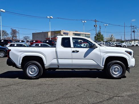 Certified 2025 Toyota Tacoma SR w/ Towing Package image 8