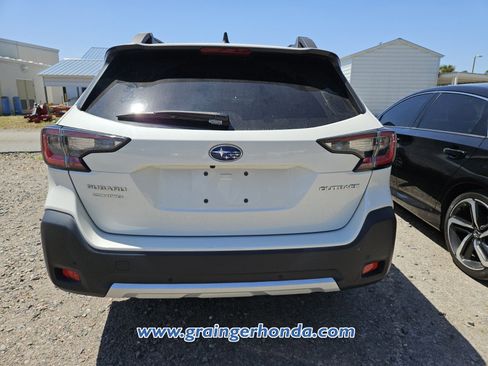 Used 2024 Subaru Outback Limited image 8