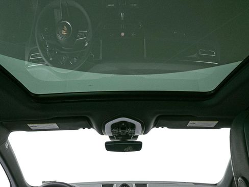 New 2026 Porsche Macan Turbo AWD/4WD image 19