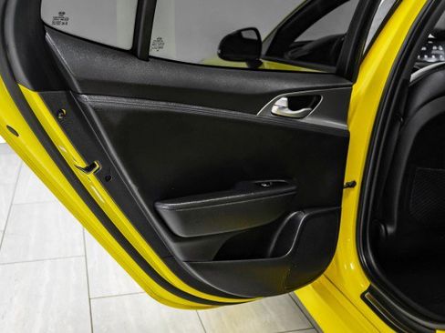 Used 2018 Kia Stinger GT image 44