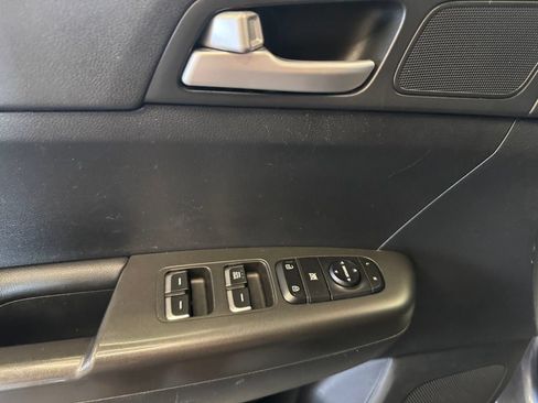 Used 2018 Kia Sportage LX AWD/4WD image 19