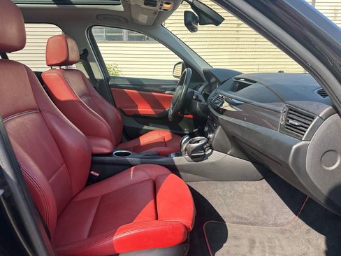 Used 2013 BMW X1 sDrive28i image 9