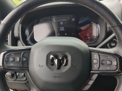 Used 2024 RAM 2500 Limited image 15