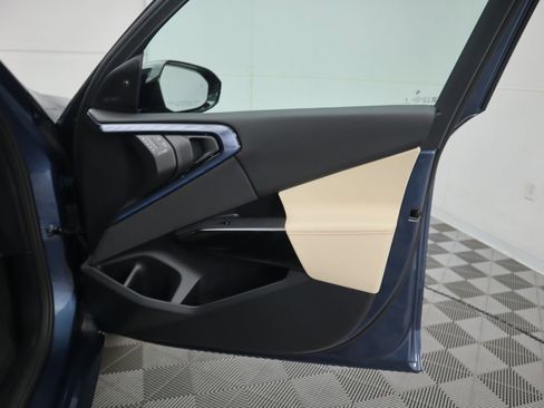 Used 2025 BMW X3 M50 w/ Premium Package image 27