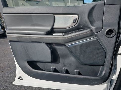 Used 2025 Ford Expedition Max Active image 33