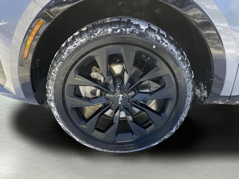 Used 2023 Kia Sorento SX image 9