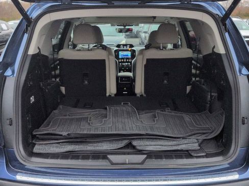 Used 2022 Subaru Ascent Limited w/ Technology Package image 36