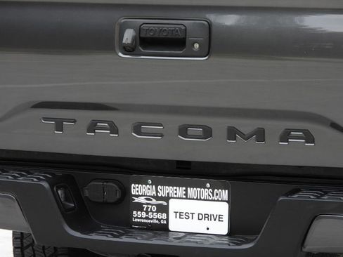 Used 2019 Toyota Tacoma SR5 RWD image 13
