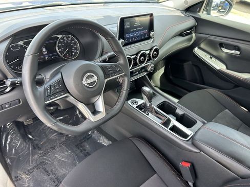 Certified 2024 Nissan Sentra SR FWD image 30