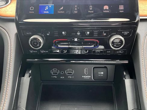 Used 2022 Jeep Grand Cherokee Summit image 33